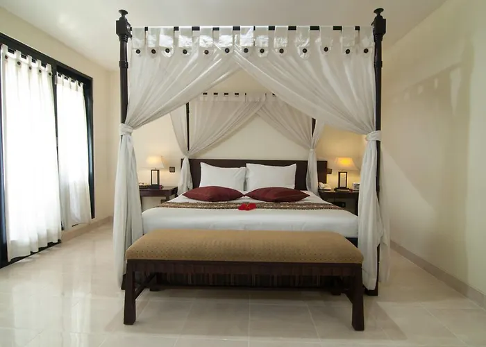 Legong Keraton Hotel 3*